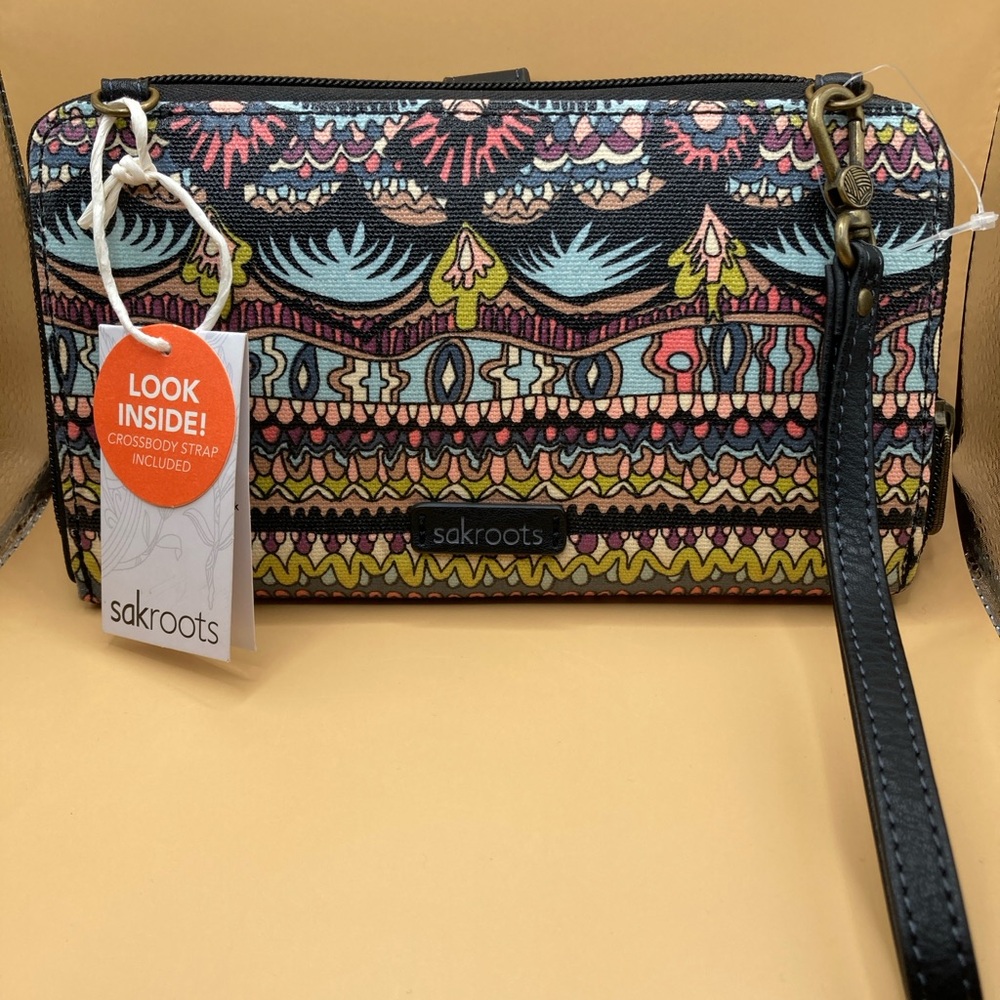 Sakroots Vegan Crossbody/Wristlet - NWT